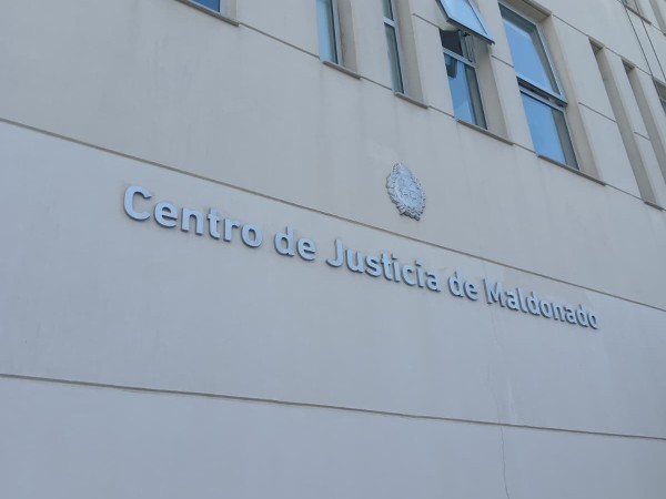 No colocaron tobille...