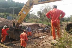 Construyen nueva alcantarilla en Camino a Lapataia