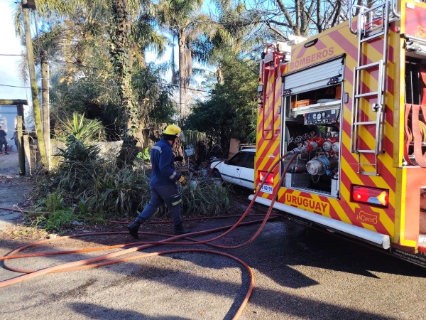 Incendio en una casa en barrio Lausana dejó pérdidas totales