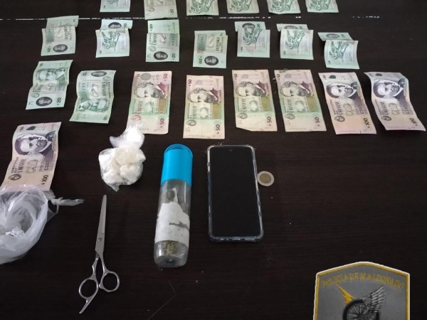 Policía,interceptó,drogas,agredió