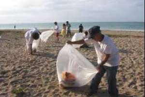 Se cumple este martes una jornada de limpieza en la Playa Mansa