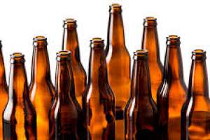 Un joven fue procesado sin prisión tras robar envases de bebidas en un depósito