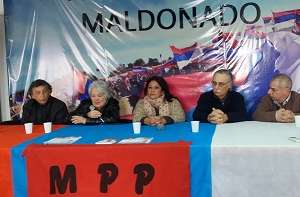 Topolansky respaldó gestión de Oscar de los Santos y llamó a votar en las internas del FA