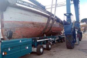 El Puerto de Piriápolis cuenta con poderoso transportador autopropulsado