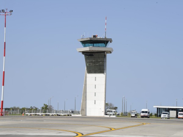 aeropuerto, vuelos, Maldonado