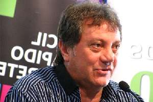 Quintana: no debería llamar la atención que un ex alcalde trabaje en una heladería