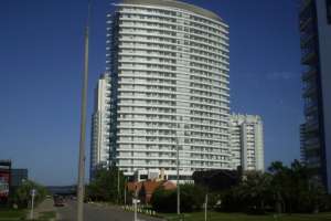 El sindicato logró la restitución de una empleada despedida del edificio Season Tower