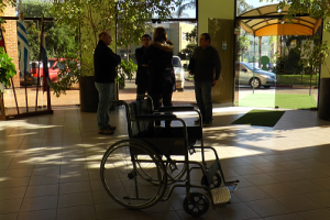 IDM cuenta con sillas de ruedas para su uso público