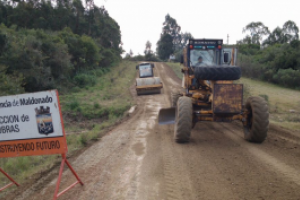 Mejoran camino a Nativa y hacia Nueva Carrara