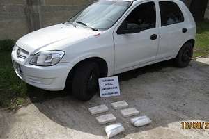 Dos golpes a la delincuencia: incautación de cocaína con un procesado y gran operativo en Los Eucaliptus