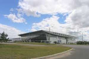 Aclaran que la vaca que apareció en el aeropuerto de Laguna del Sauce no era del batallón 