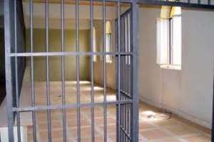 Un hombre despechado atacó junto a otros tres la casa de su ex pareja  hiriendo a tres personas; 4 procesados