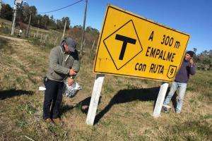 Realizan limpieza de áreas verdes y mantenimiento en Ruta 12