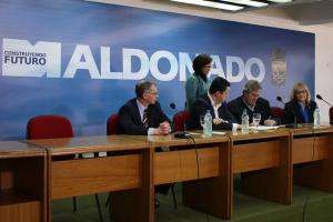 IDM y Facultad de Derecho del Claeh brindarán asesoría jurídica en forma gratuita