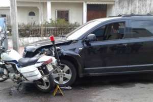 Conductor alcoholizado embistió a inspectora de tránsito tras fuga; está detenido