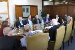 Parlamentarios británicos reactivan "vínculos abandonados" con Uruguay