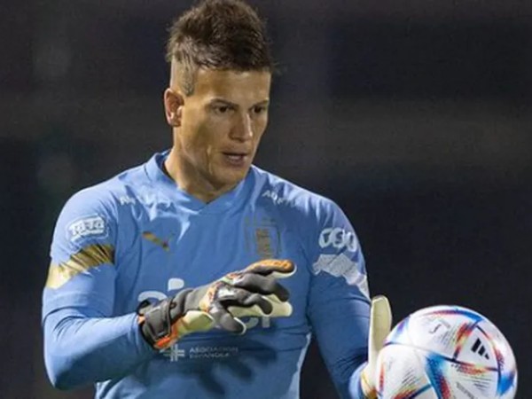 Sebastián Sosa confirmó su retorno al fútbol uruguayo y fue repudiado en redes sociales