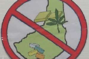 8 detenidos, cocaína y vehículos incautados en procedimientos por drogas