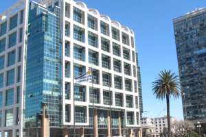 La exposición de arte del Centro de Rehabilitación El Jaguel llega a Montevideo