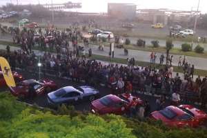 Show de Ferrari en Punta 