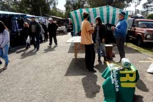 Sortean puestos vacantes de la feria de los sábados de Piriápolis