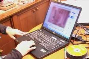 A prisión hombre acusado de almacenar pornografía infantil para distribuirla