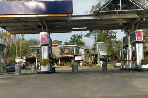 No queda combustible en las estaciones de servicio de la zona; advierten que se puede ver afectado el servicio de buses