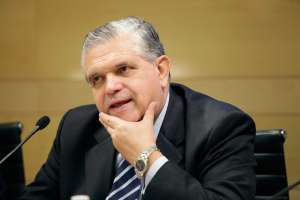 López Murphy: problemas en Argentina ayudan a una “muy buena temporada” en Uruguay