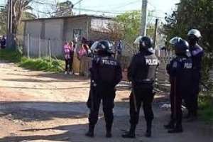 Policía saturó balnearios Buenos Aires, El Tesoro, y San Carlos