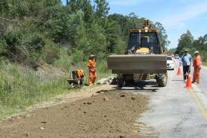 Ejecutan plan de mejoras en tramo de la Ruta 12