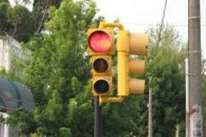 Semáforos de la zona balnearia comenzarán a destellar este lunes y martes y el miércoles estarán operativos en su totalidad.