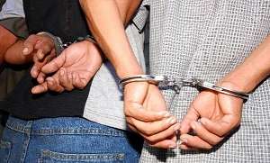 Un mayor procesado por hurto agravado y un menor enfrenta cargos por coautor