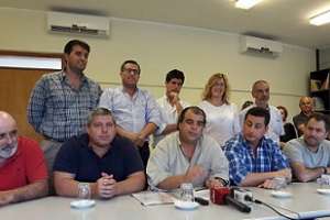 Junta Departamental donó 10.000 dólares para compra de chapas