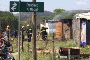 Como no le permiten ver a su hija, se emborrachó y provocó un incendio