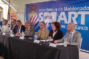 Inauguraron Centro de Monitoreo y Video Vigilancia: a los 20 minutos detectaron auto requerido y detuvieron a ocupantes