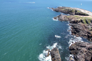 Propuesta cultural sobre Las Grutas de Punta Ballena en el Club de Lago