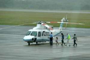 Macri usó el helicóptero presidencial para recoger a su familia en Punta del Este