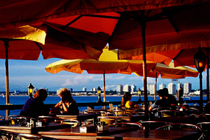 Augurios de mala temporada no se cumplieron y gastronómicos y hoteleros reclaman mejora salarial 