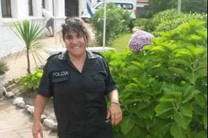 Un delincuente fue perseguido por la policía, se lanzó al arroyo pero igualmente fue atrapado