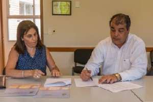 Junta Departamental firmó contrato con UTE por servicios de eficiencia energética