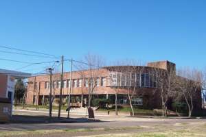 Liceo 2 de San Carlos sigue sin clases; docentes denuncian superpoblación y otras carencias