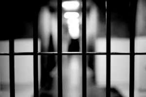 Dos jóvenes a prisión y un adolescente a INAU por rapiña