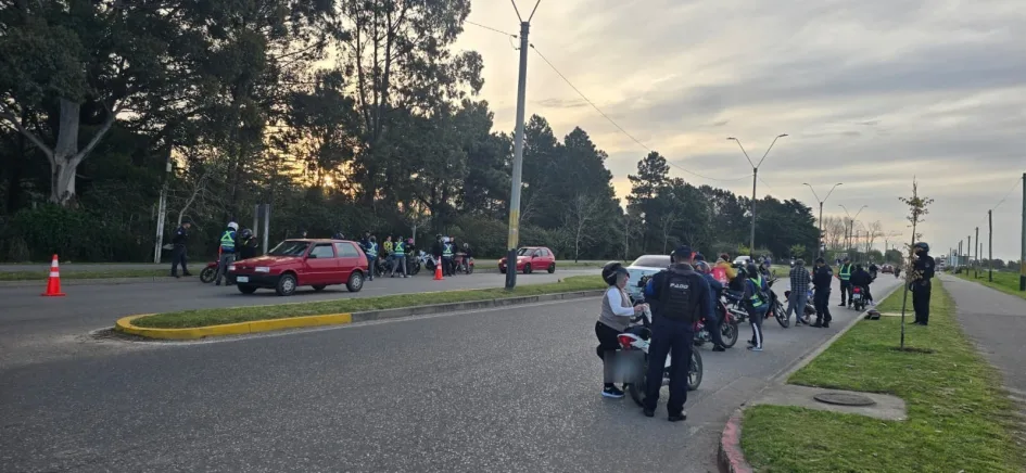 Policía desplegó más...