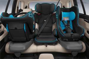 Inspectores de tránsito reciben capacitación para fiscalizar el traslado de niños en autos