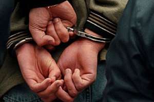 Procesaron a joven que fue encontrado escondido mientras robaba en comercio