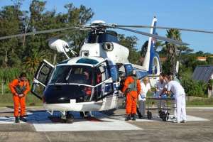 Exitoso operativo de la Fuerza Aérea permitió el rescate de tripulante herido en barco pesquero