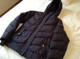 Caminaba en San Carlos, lo golpearon y se fueron hasta con la campera que llevaba puesta