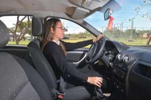 Piden rebaja de 40% en los seguros para las mujeres que conducen vehículos