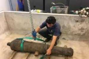 El cañón extraído en Piriápolis es sometido una “conservación curativa” en el CURE