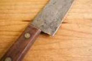 Un hombre hirió a otro con una cuchilla y fue procesado sin prisión
